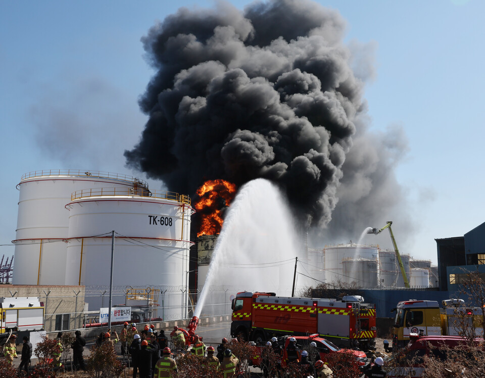 Multi-point industrial response requiring controlled water distribution