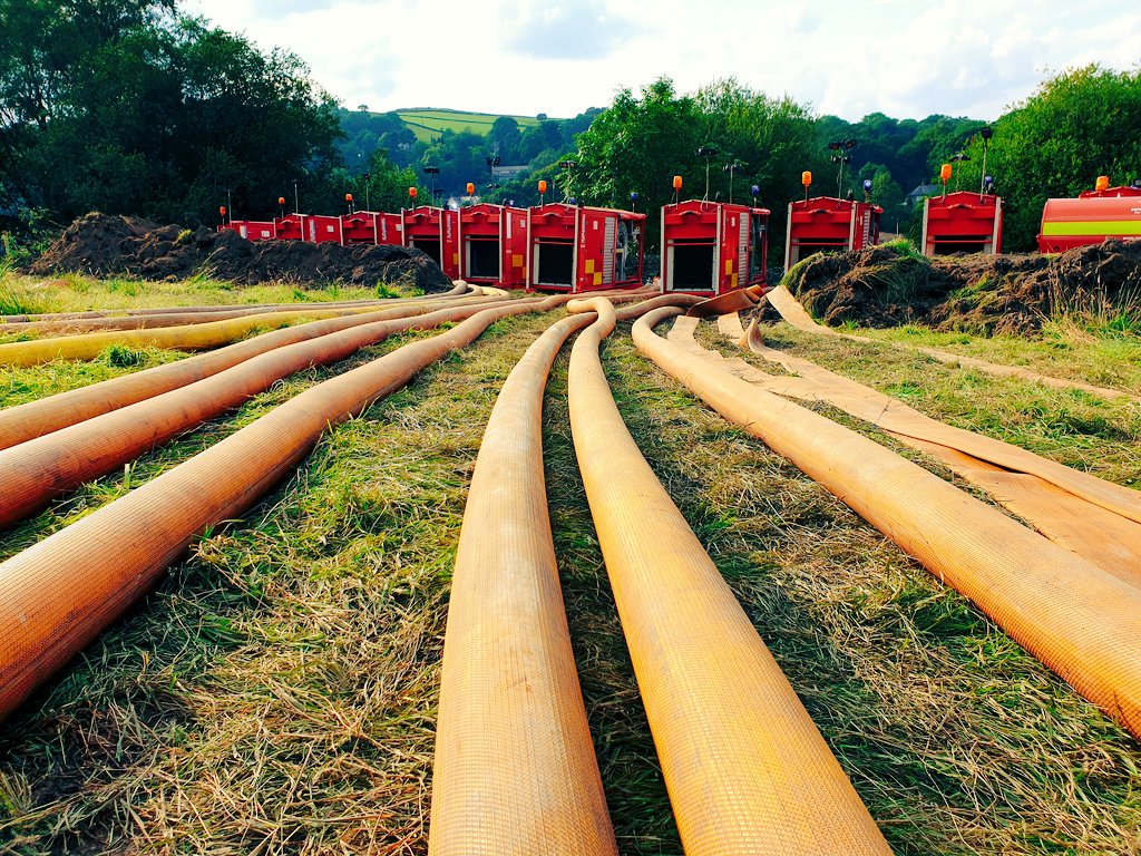 Large-diameter hoses laid for long-distance water transport